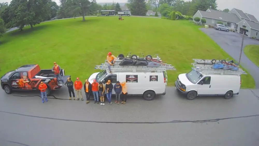 Slide of B&T Roofing