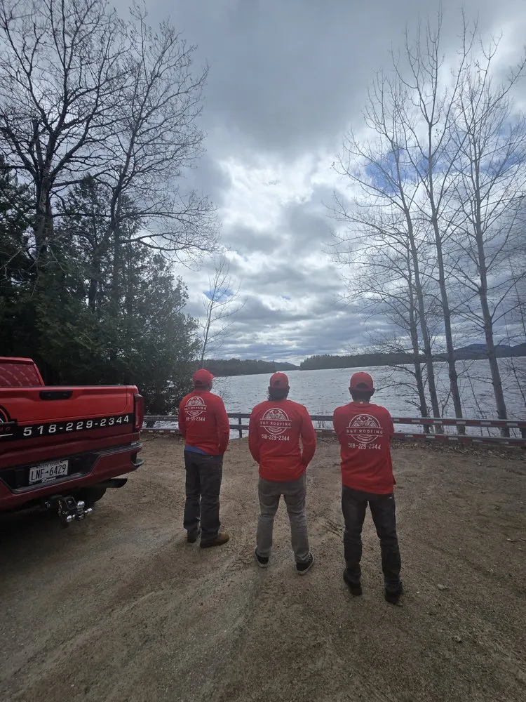 Slide of B&T Roofing