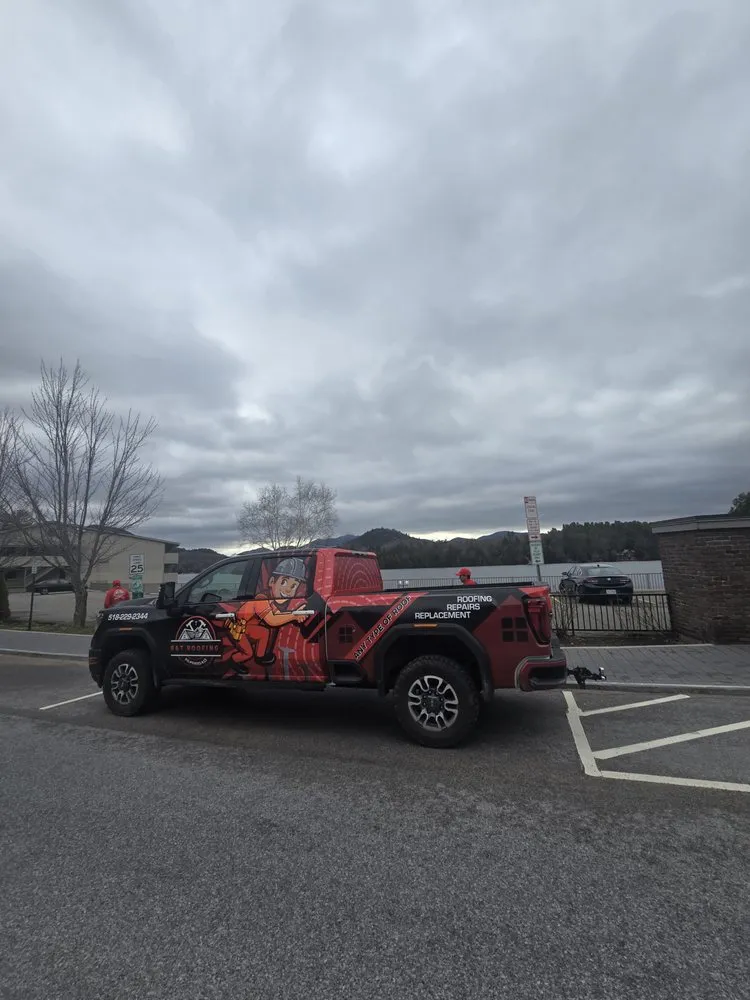 Slide of B&T Roofing