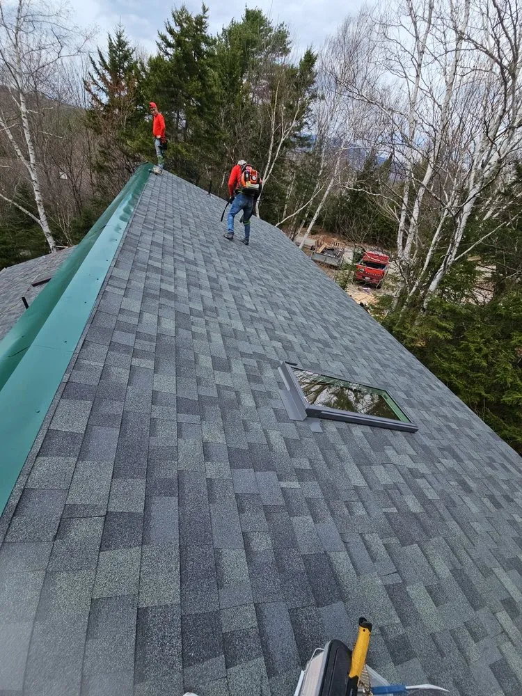 Slide of B&T Roofing