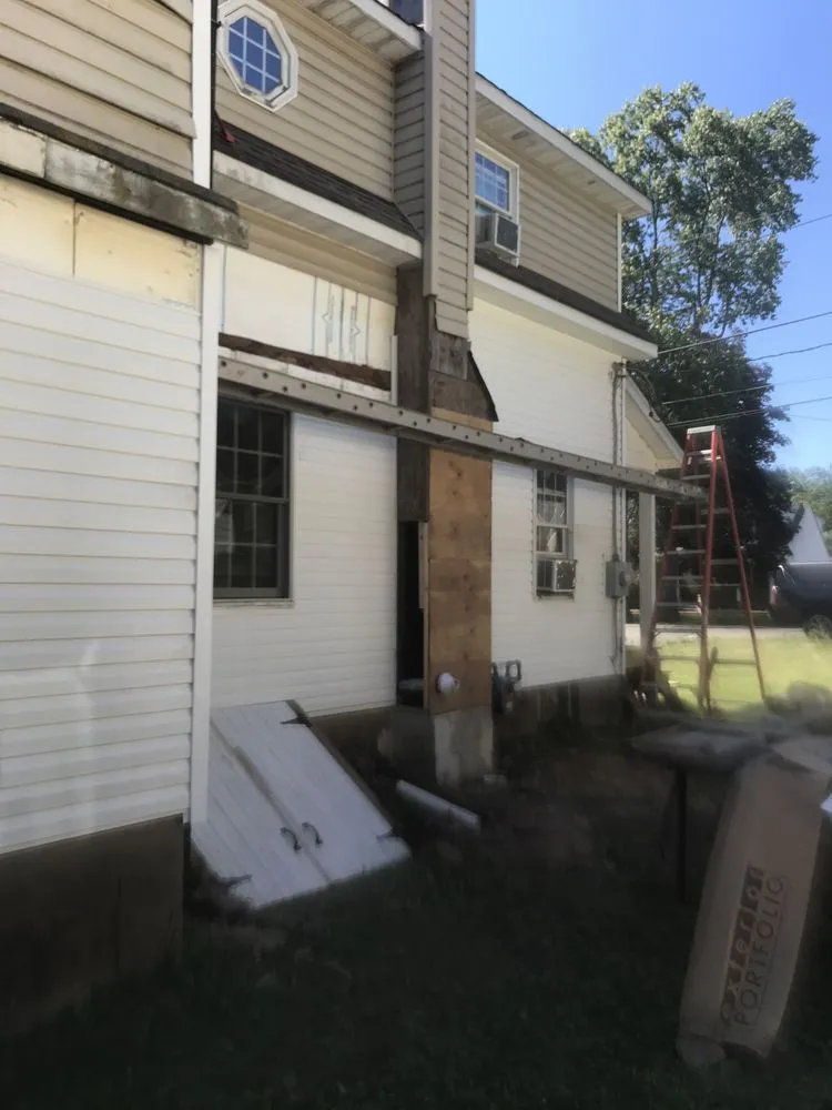 Slide of Bubba The Handyman