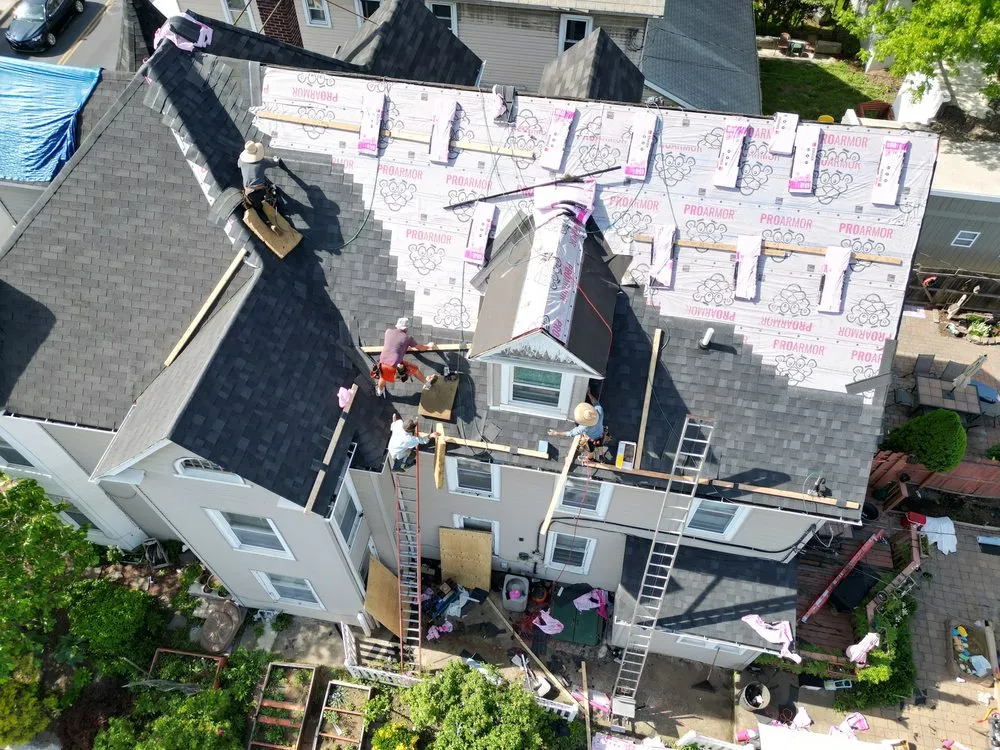 Slide of Buck Roofing and Siding