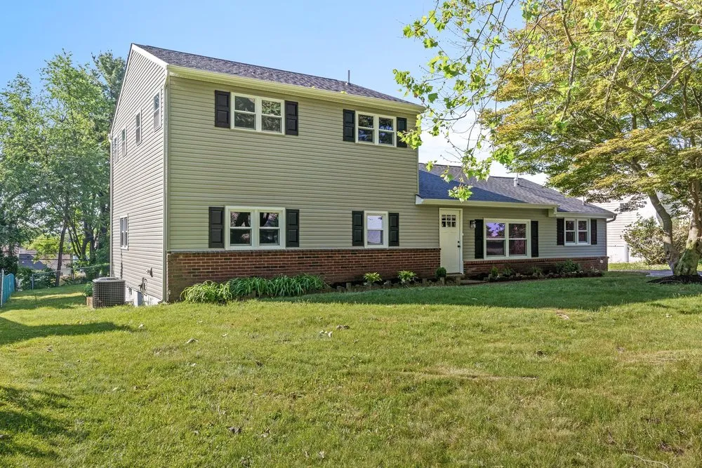 Slide of Buck Roofing and Siding