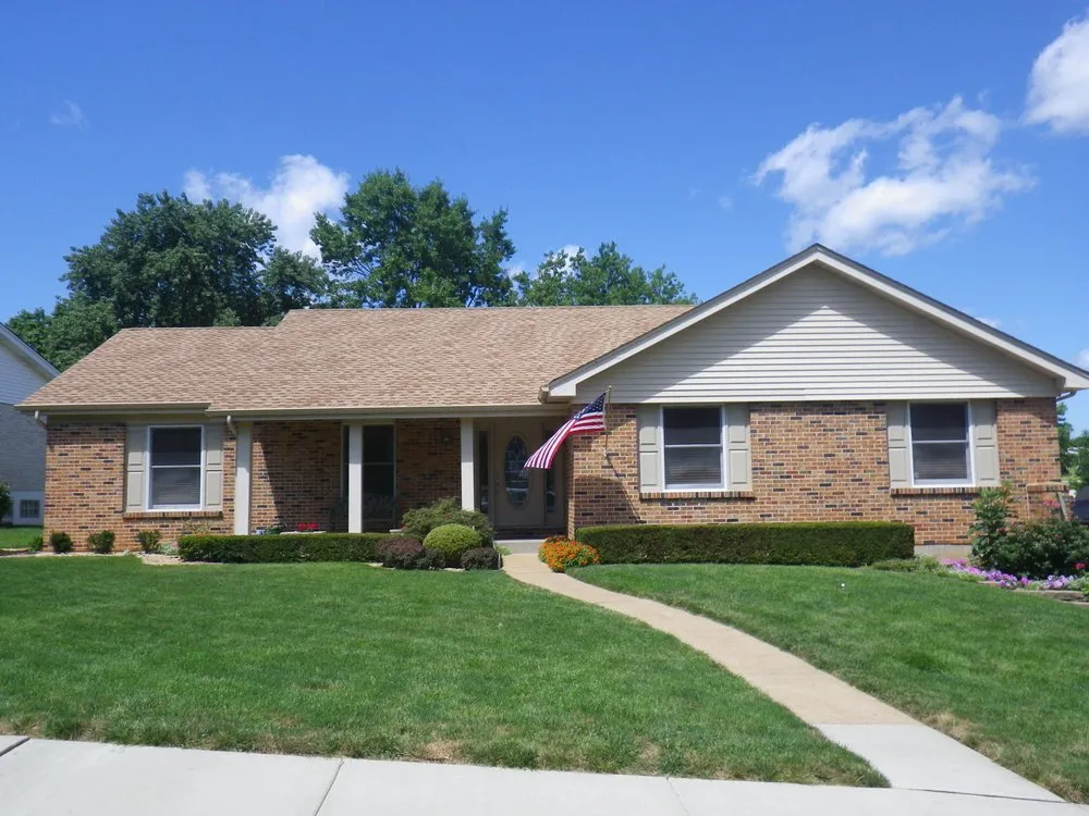 Licensed roof installation in St. Louis, MO - Buckingham Exteriors, Roofing & Siding