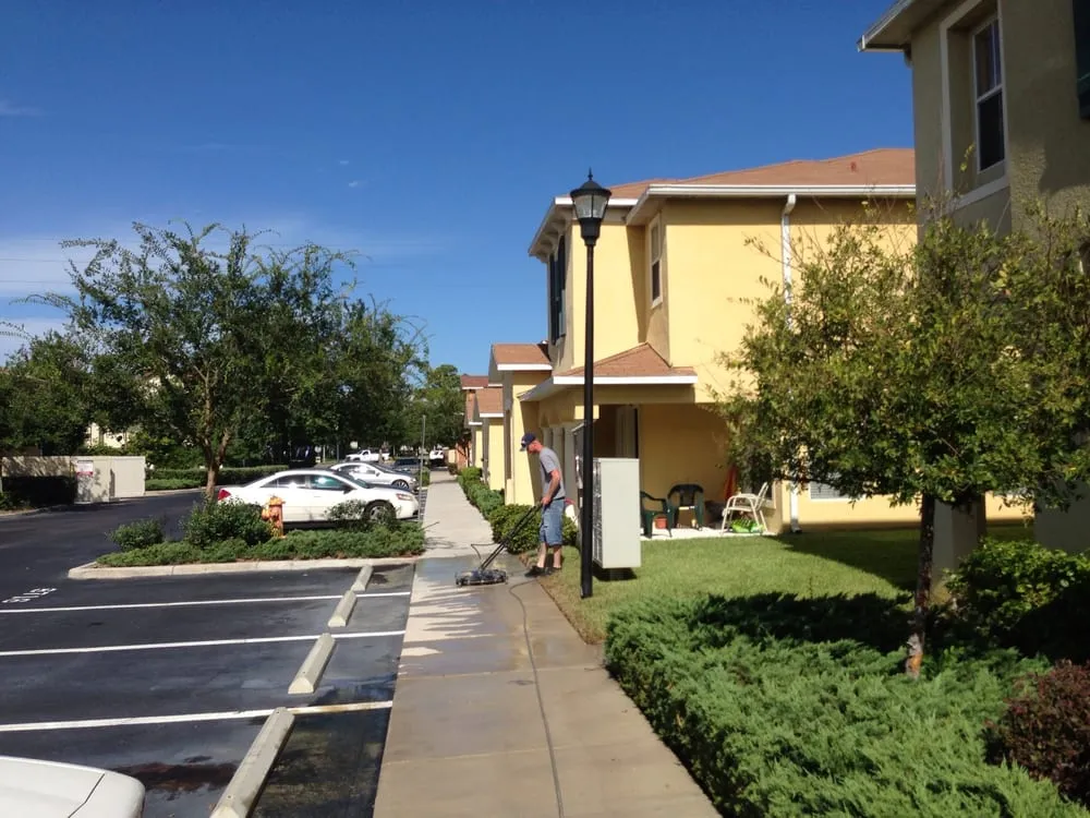 Slide of Buddys Pressure Washing