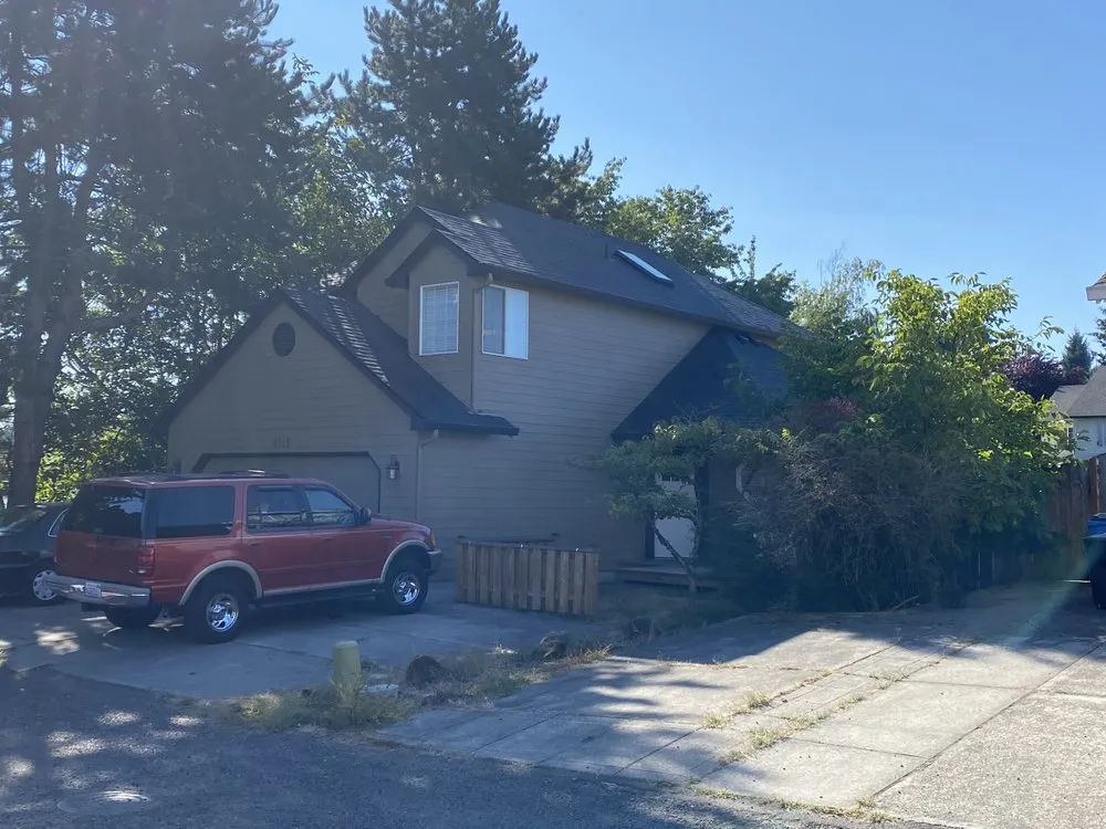 Slide of Buena Vista Roofing