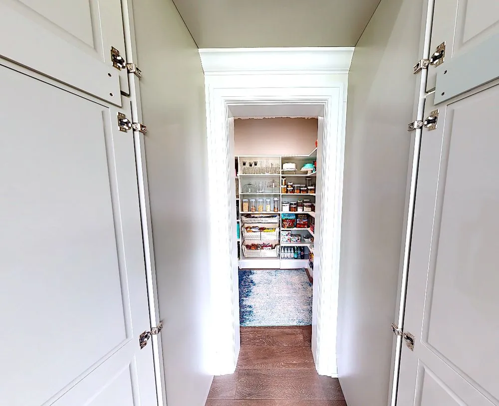 Slide of Build It Brothers