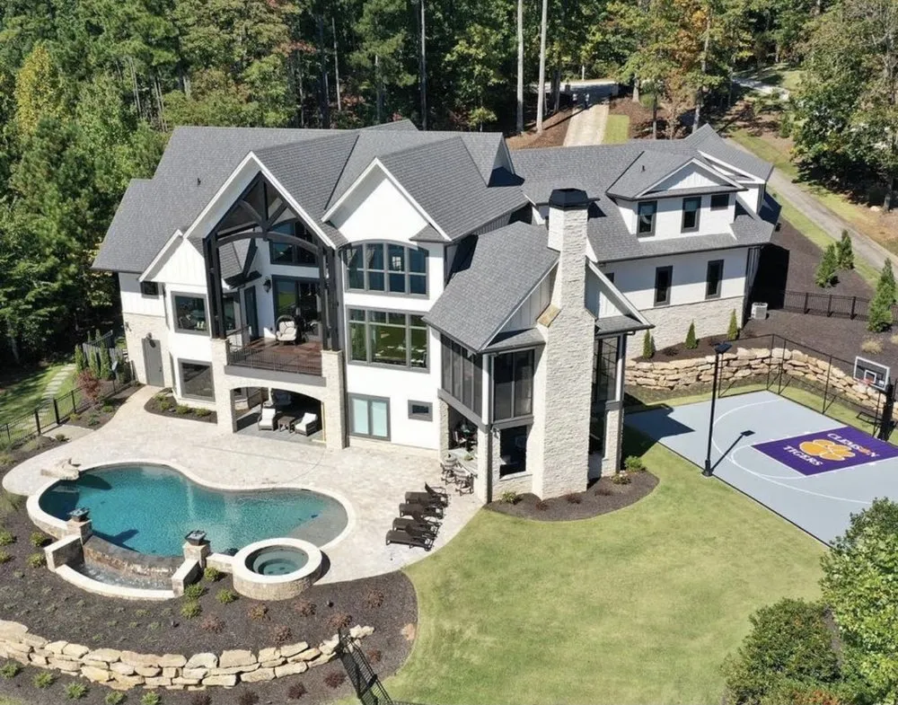 Slide of Build Smart Roofing