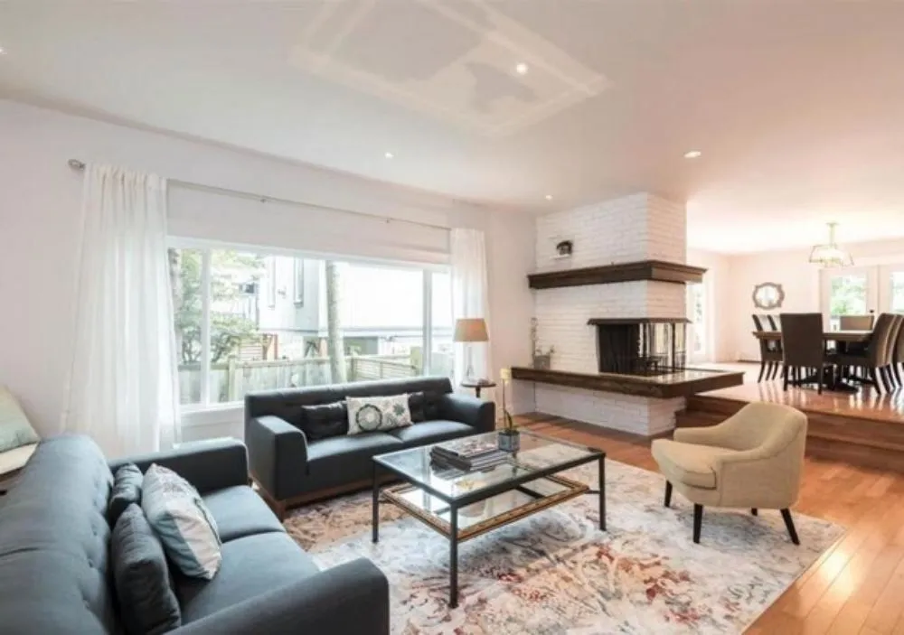 Slide of Build Strong Construction