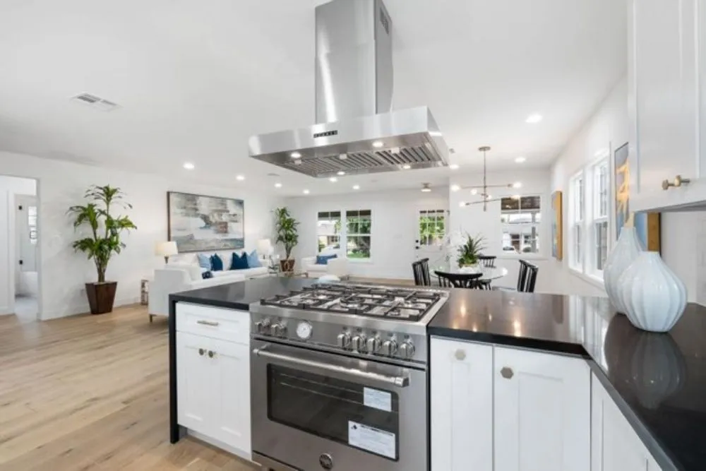 Slide of Build Strong Construction