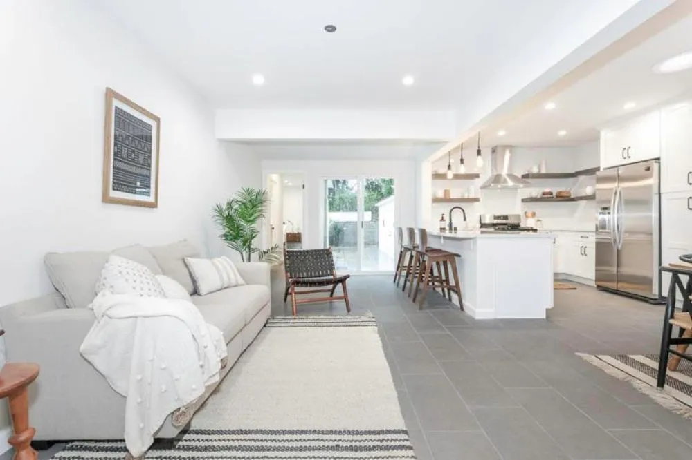 Slide of Build Strong Construction