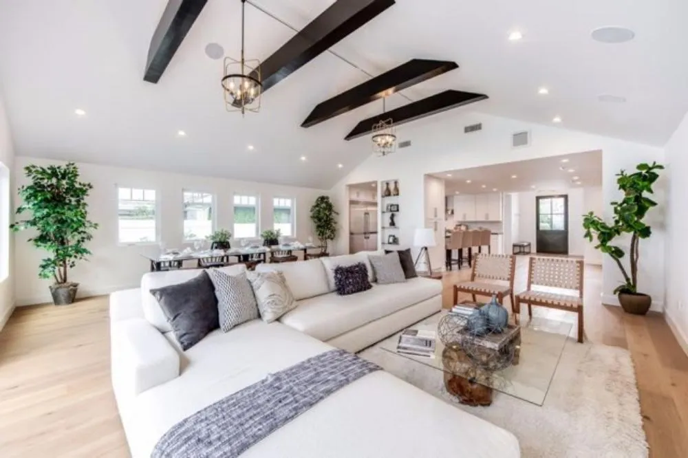 Slide of Build Strong Construction