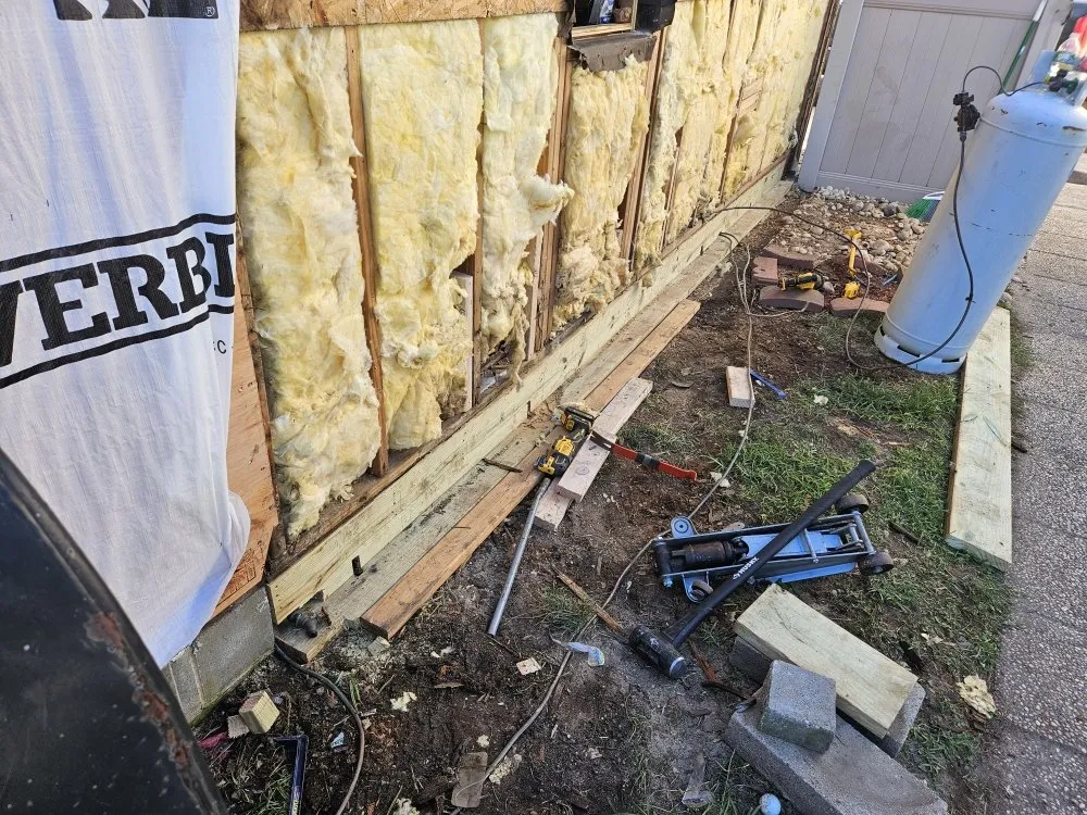 Slide of Build to last Construction