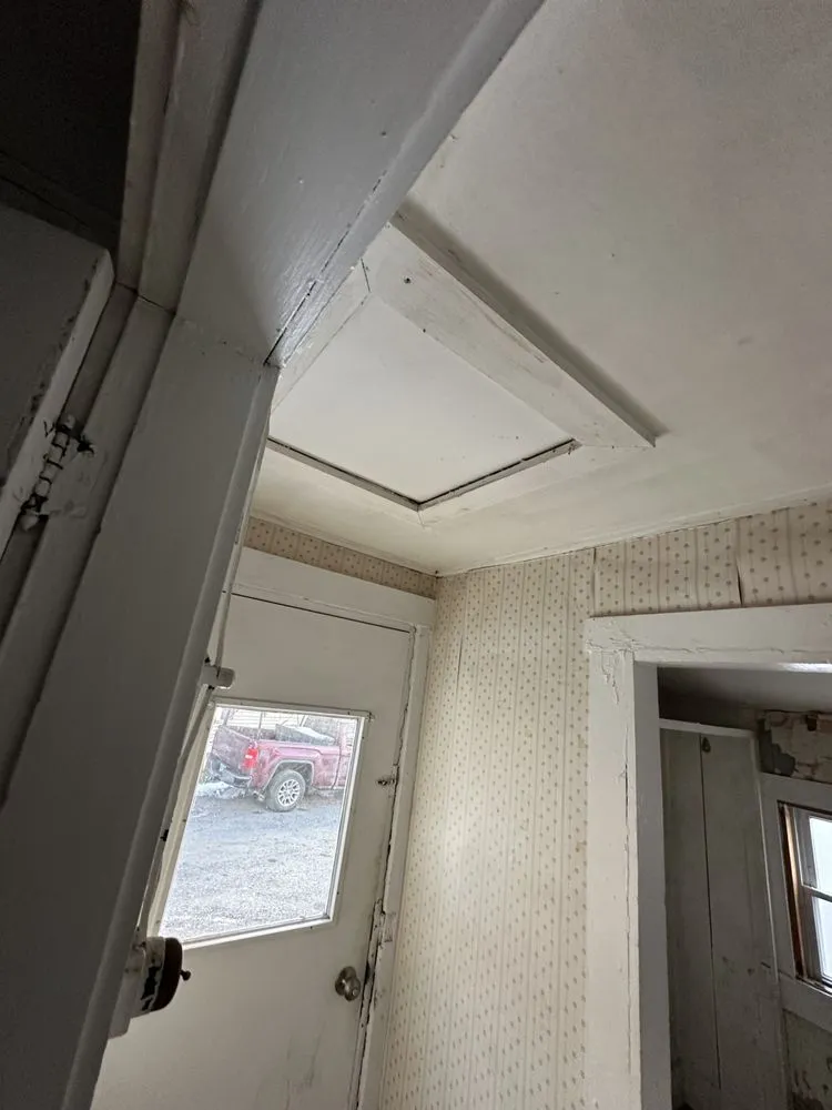 Slide of Builders Edge Services & Construction