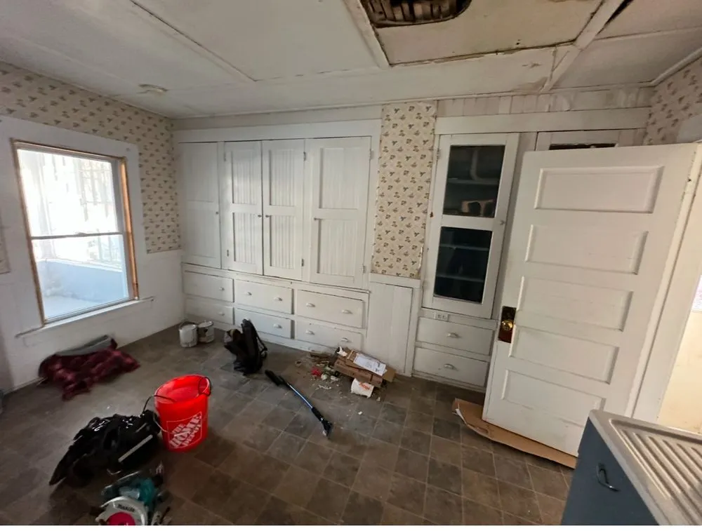 Slide of Builders Edge Services & Construction