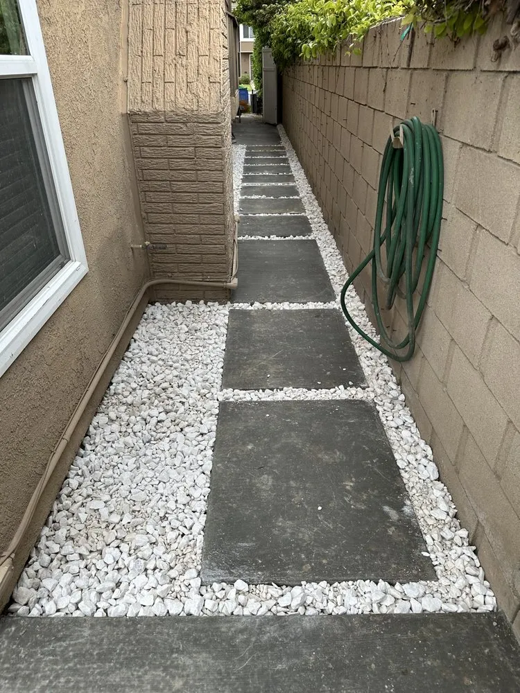 Licensed roof inspection experts serving Valley Glen, CA - Building Greatness