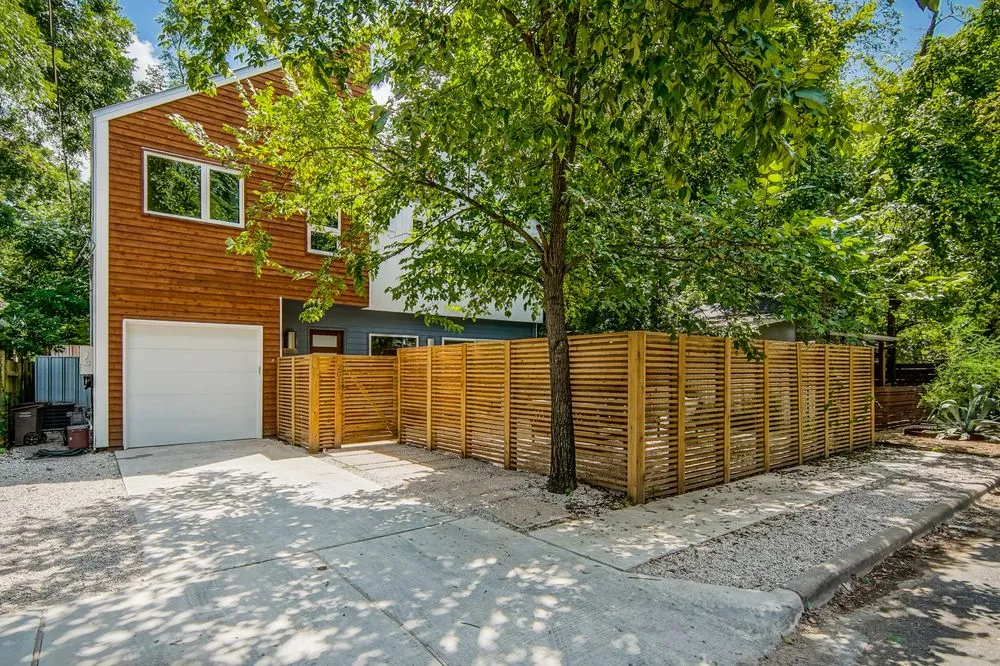 Slide of BUILDN Construction