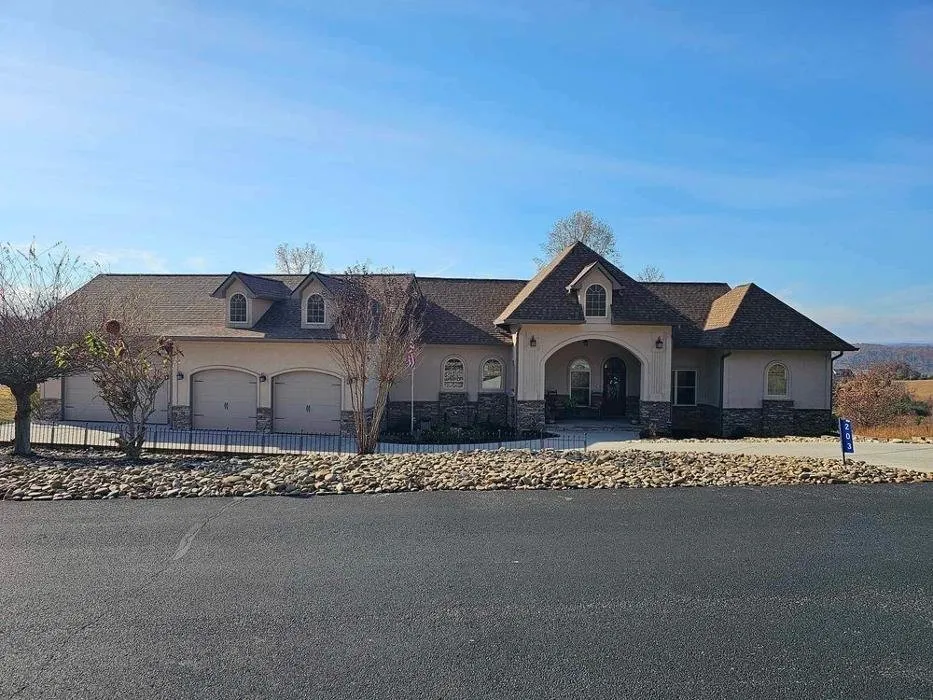 Slide of Builtmore Construction