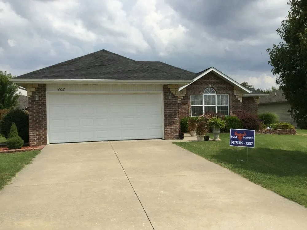 Licensed roof inspection in Osceola, MO - Bull Roofing