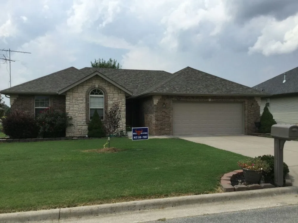 Expert shingle roofing service near you in Osceola, MO by Bull Roofing