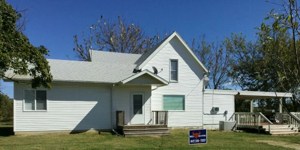 Trusted residential roofing service experts serving Osceola, MO - Bull Roofing