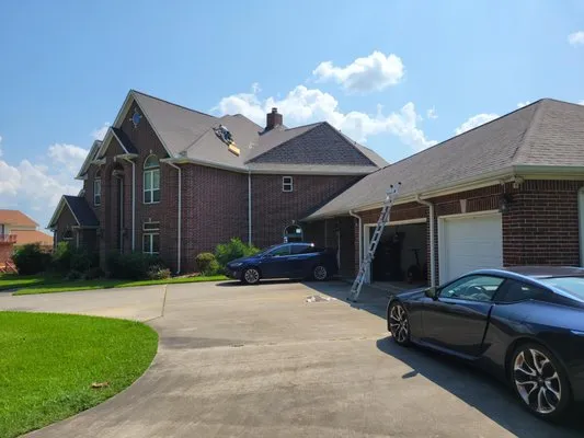 Bullseye Roofing Solutions Logo