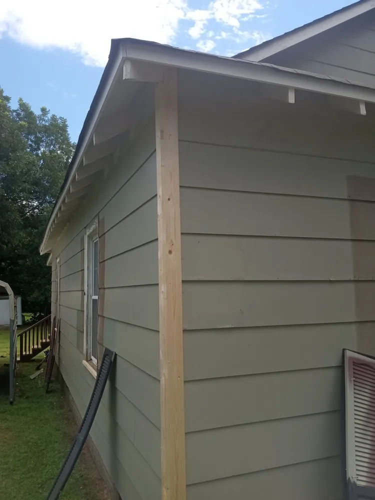 Emergency residential roofing service for fast service across South Gastonia, NC - Bumgardner Home Improvement