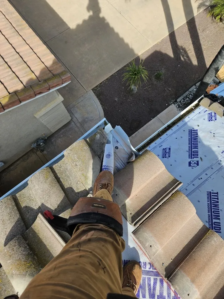 Slide of Burbank Roofing