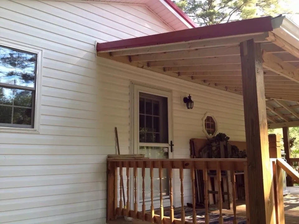 Reliable storm damage roof repair experts serving Marlinton, WV - Burgess Construction