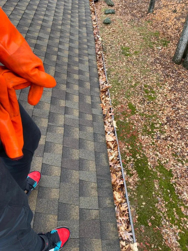 Slide of Burgos Gutter Cleaning