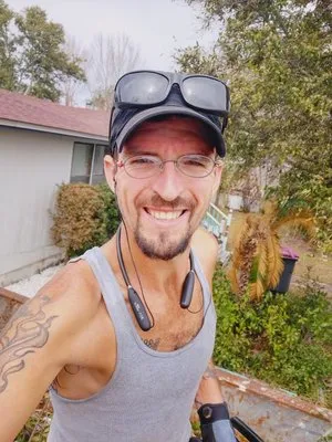 Burlesons Construction Logo