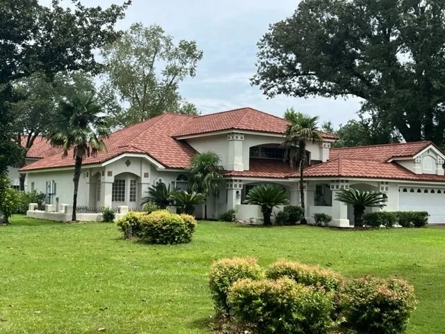 Slide of Burt Whitmire Construction