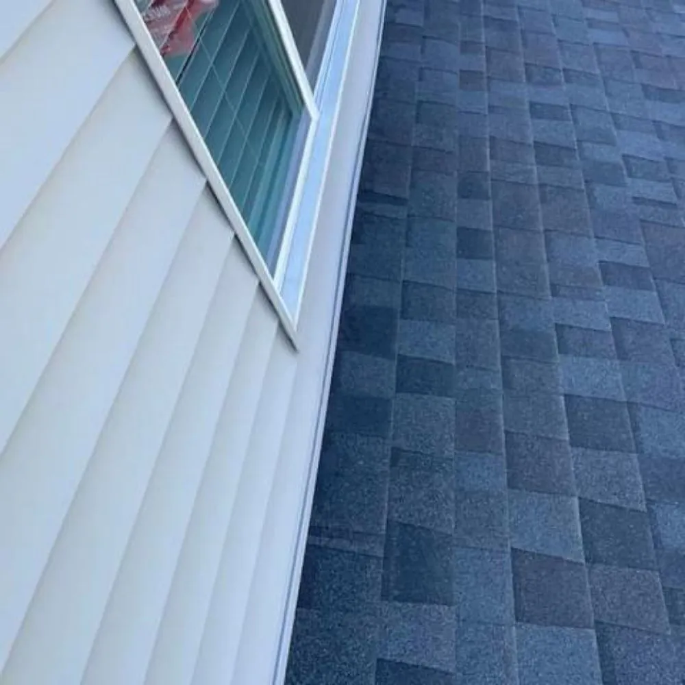 Reliable storm damage roof repair in veinna, VA - Burts Boys Property Maintenance