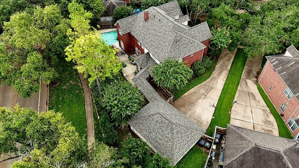 Slide of Bustamante Roofing and Construction