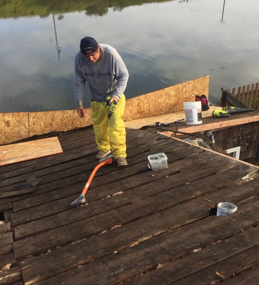 Top-rated roof leak repair in Wakefield, RI by Busy Bee Roofing