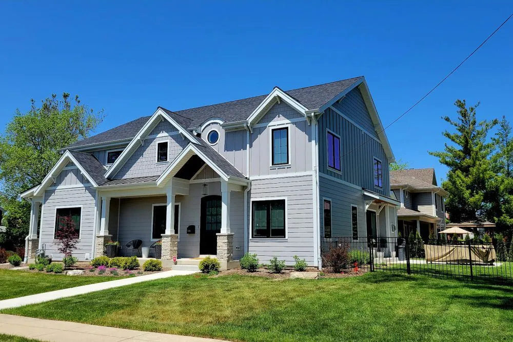 Slide of Buzz Home Pros