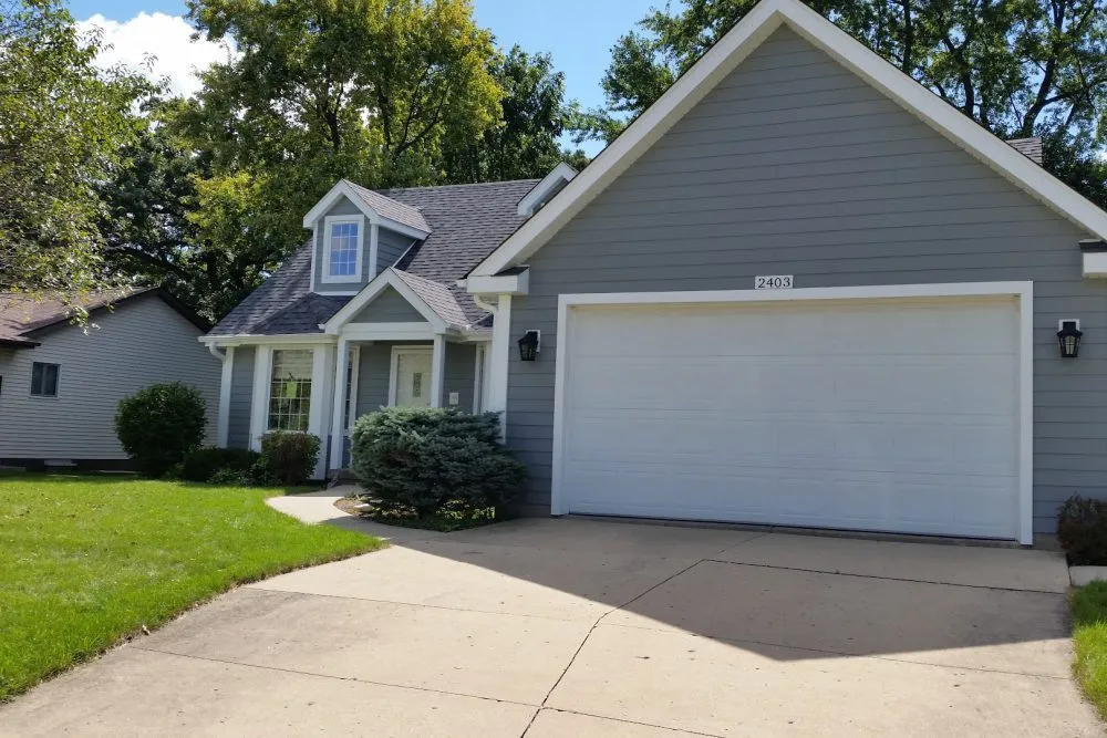 Slide of Buzz Home Pros