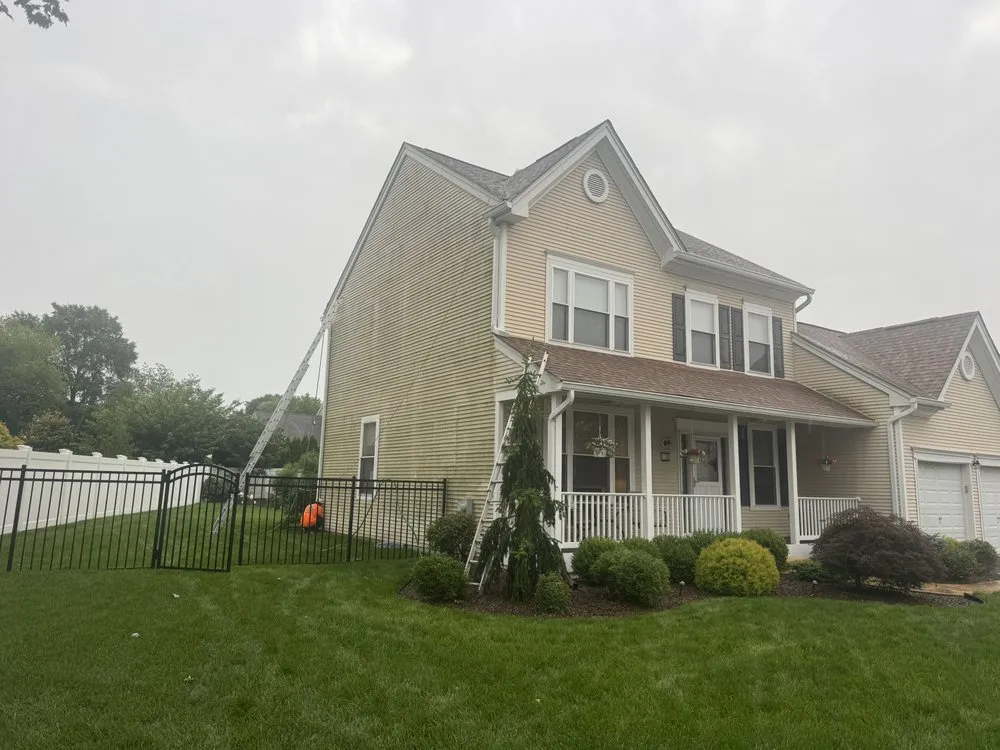 Slide of Buzzworthy Roofing & Siding