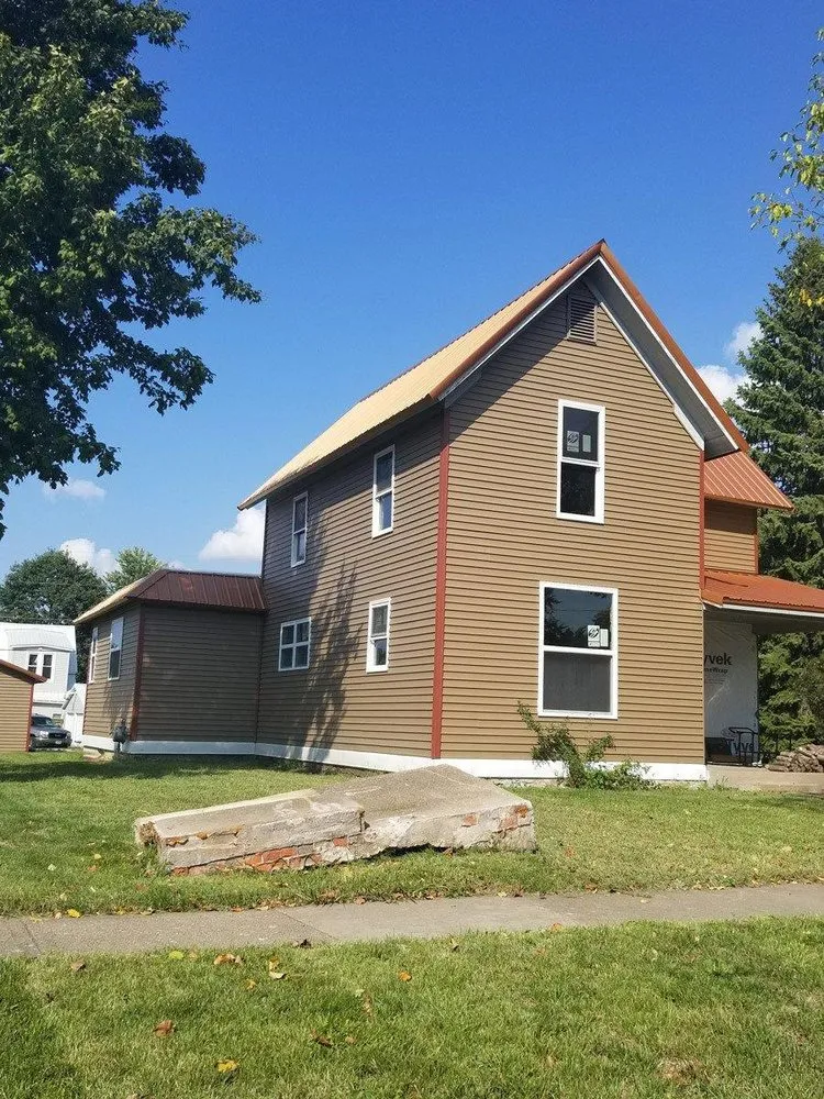 Slide of BW Construction