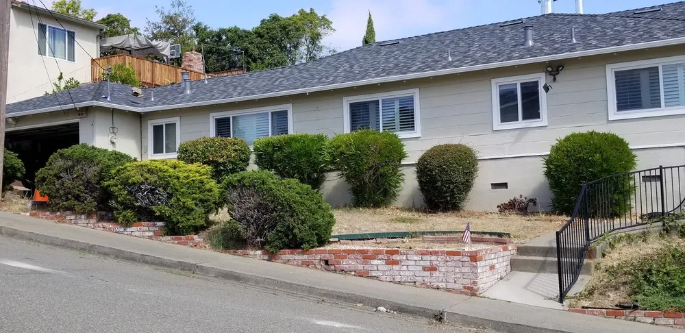 Slide of BYC Roofing & Painting