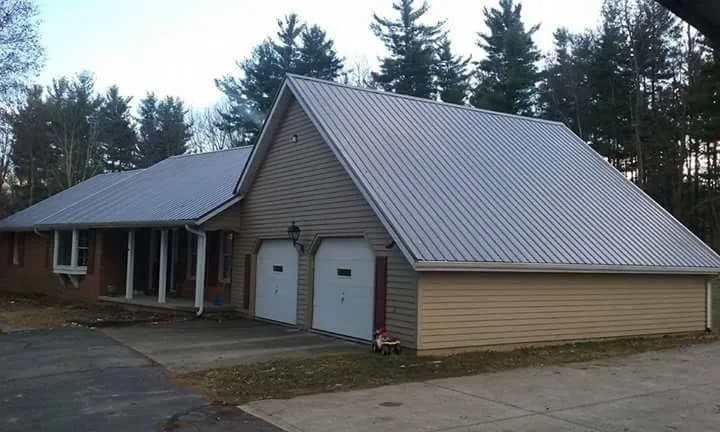 Top-rated storm damage roof repair experts serving Killbuck, OH - Byler Bro's Construction