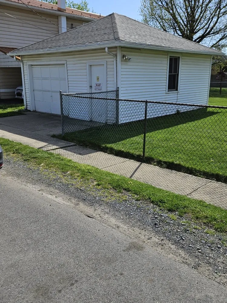 Slide of BYs Construction