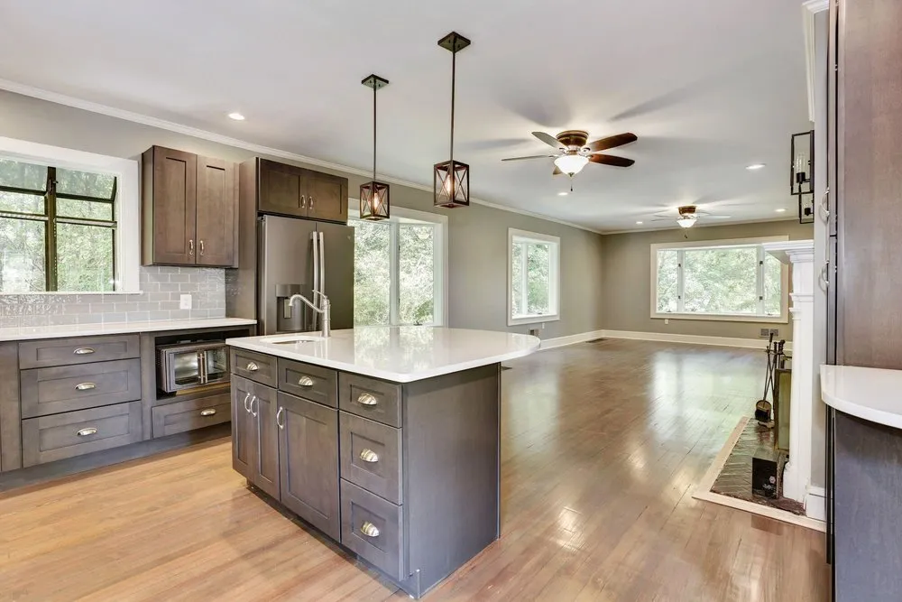 Top-rated residential roofing service in Simpsonville, MD - BZ Properties