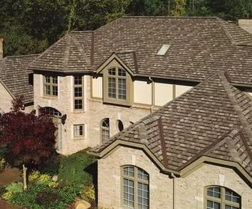 Licensed roof leak repair experts serving St. Louis, MO - C & D Roofing