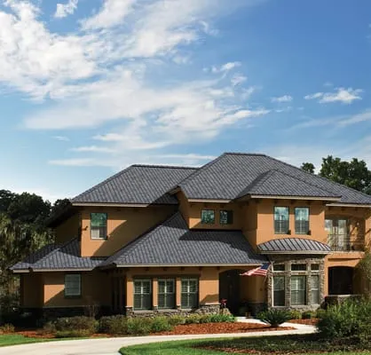 C & D Roofing Logo