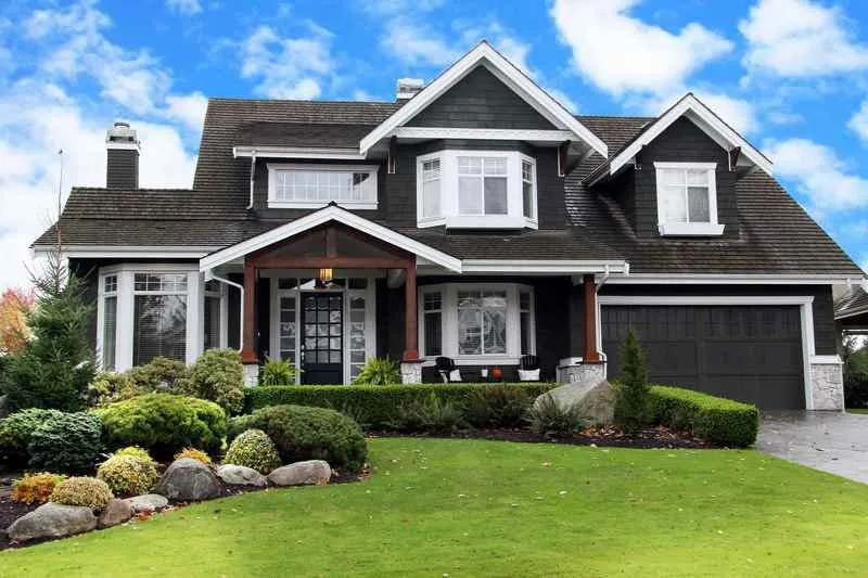 Slide of C & G Home Construction