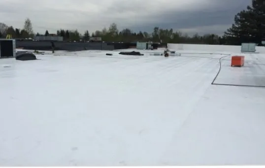 Slide of C & I Roofing