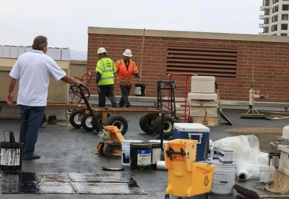 Slide of C & I Roofing