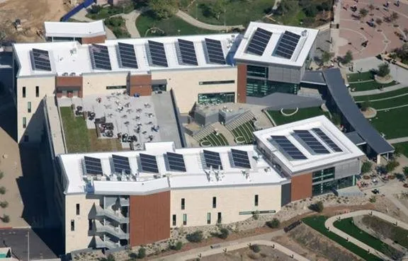 Slide of C & I Roofing