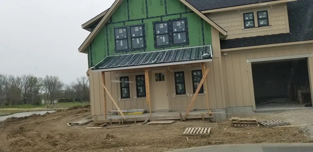 Top-rated roof replacement same-day service across Freeman, MO - C & L Service Company